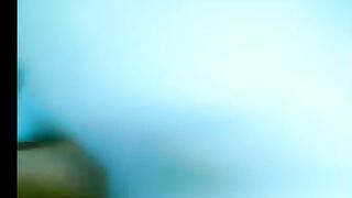 الاخت في عياده الاسنان بتكشف وهي عالكرسي الممرض الخول بيطلع زوبره عل سكس مصري يها بيقولها خدي مصيه واسنانك هتبق كويسه