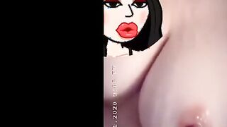 البنت الفاجره بتلعب في زنبور كسها بتدعك فيه واول سكس مصري  مابتسخن بيتدخل وتطلع صباعها في كسها وكسها بينتؤر في اللبن لبره