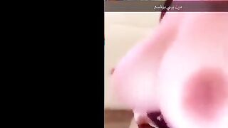 البنت الفاجره بتلعب في زنبور كسها بتدعك فيه واول سكس مصري  مابتسخن بيتدخل وتطلع صباعها في كسها وكسها بينتؤر في اللبن لبره