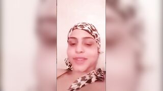 لوكا الخدامه في بيت سيدها  نيك مصري وهو داخل عليها المطبخ علشان تمصله زوبره وتلحسه بيقولها بتعرفي تمصي حلو اوي
