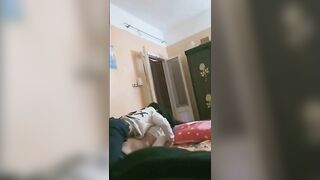 لوكا الشرموطه مع صاحبها احمد في  نيك مصري غرفه نومه وهو مطلع زوبره من البنطلون وبينيك فيها اوي وهو ماسك في بزازها