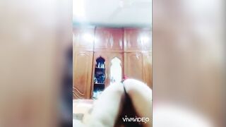 الشرموطه حاطه الكاميرا قصادها بتصور في  سكس مصري , موقع سبعة ونص. , موقع سبعه ونص بزازها وهي بتطلعهم بره القميص الاحمر بتاعها وتلعب فيهم وهي مطلعه لسانها لبره