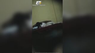 الراجل عالسرير هو والمزه بتاعته بيتكلمو سوا وهما عريانين وزوبره و سكس مصري اقف لقدام وبيقولها يلا تعالي تحتي انيكك