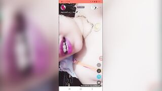 حبيبي بيحب مص الزوبر وانا راكعه تحت  نيج موقع سبعه ونص موقع سبعة ونص رجله بمصهوله لغايه ماعشر وبينزل لبنه في بوقي ببلعه كله وبعدين بخليه يلحس في كسي