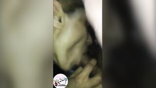 البنت بتمص زوبر الواد بتاعها وهو كله حوليه شعر وبتدخله كبله في بوقها وهو زوبره  سكس مصري بيسخن عليها وبينزل لبنه بيفضيه في بوقها