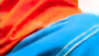 البنت كسها بياكلبه وهي عالسرير مفلقسه طيزها وبتلعب في خرم بتاعها وشغاله  سكس مصري تشسم فيه اوي وتهيج نفسها وكسها مولع نيك