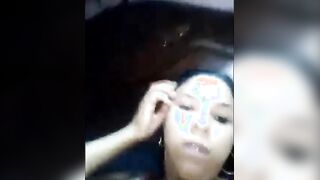 البنت المتناكه بتلعب في كسها اوي بصباعها وتبعبص فيه بجنون عايزه تنزل اللب سكس مصري ن حارقها وبالفعل اللبن بينزل علي ايديها