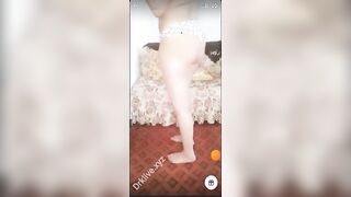 اللبوه قاعده عالكنبه ورافعه  سكس مصري , موقع سبعة ونص. , موقع سبعه ونص رجل فوزق واحده وماسكه الخياره بتلعب بيها في كسها وتتناك منها وزشغاله تدخلها وتطلعها جواها وبعديبن بتاكلها