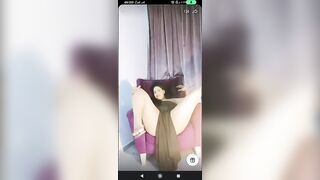 فيفي عبده الممثله المتناكه فارده شعرها  نيك مصري قدام وقاعده عالكنبه بالكاش الطول وبتقلعه ترميه عالارض وبتشوف جسمها من جوه