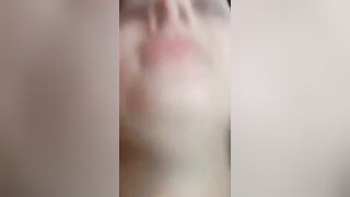 الشرموطه نايمه عالسرير بتصرخ وتصوت   سكس مصري , موقع سبعة ونص. , موقع سبعه ونص بالصوت العالي والراجل فوق منها مدخل زوبره في كسها وشغال فيها نيك