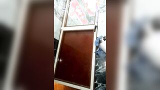البنت قاعده في الغرفه ومطلعه بزازها الاتنين وبتلعب فيهم بيدي سكس مصري ها وتدعك فيهم وكسها بينزل منه سيلان لبن