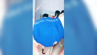 البنتين السحاق في الاوضه قالعين بالاندر والبراه وبيترقصو سوا و سكس مصري بيهزو في وسطهم وشغالين يلعبو في صدر بعض