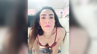 الفاجره في المطبخ واقفه سكس مصري , موقع سبعة ونص. , موقع سبعه ونص  بتشرب العصير وبيصحا اخوها من النوم فجاه وبيشوفها بالاندر والبراه الاحمر وبيسخن عليها