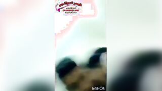 البنت الفاجره بتقابل حبيبها في الزرع وسط الشجر مستخبيه ومطلعاله بزها بيرضع منه وهو محروم من الحنان وال سكس مصري متناكه بتحسس علي زوبره وهو تحت البنطلون