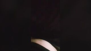 البنت مع صاحبتها منوماها ورفعالها العبايه بتاعتها لفوق وهي بتطلع لسانها وبتل سكس مصري حس في كسها وبتدخل لسانها جوه كس صاحبتها