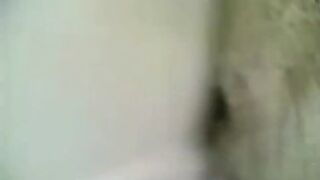 الراجل واخد حبيبته في حضنه وبيبوس في رجليها من تحت وهي بتضربه سكس مصري  علي وشه وتشتم فيه وهو بيسخن من شتيمتها