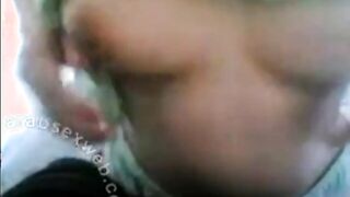 الشرموطه نايمه عالراجل بتاعها وتبوسه في بوقه وبزازها سكس مصري جديد موقع سبعة ونص  جاين علي وشه من كبرهم وهو بيعصر ويقفش فيهم وبيرضع منهم