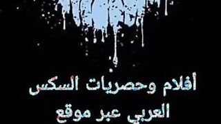 البنت والقفه قصاد المرايا بتتزين لعشيقها وبيجي ليها وتقوم مقلعه لبسه بنفسها وتخليه  سكس مصري من غير هدوم وتمصله في زوبره زي المجنونه