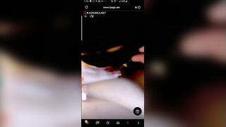 المتناكه لابسه زوبر صناعي فوق كسها والبنت اختها اللبوه تحتها شرمها سكس موقع سبعة ونص  قاعده عالارض وماسكه الزوبر الصناعي مدخلاه في بوقها بتمص فيه