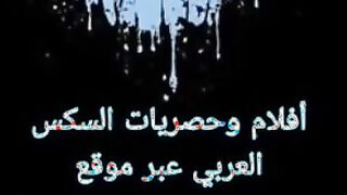 البنت السوريه في المحل الملابس بتدخل البروفا تقيس الانجري بتاعها ال اشترته وصاحب سكس مصري  المحل متناك بيصور البنات ال بتدخل تقلع