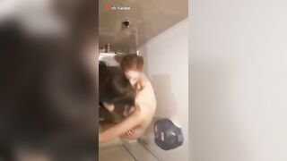 الراجل واخد حبيبته في حضنه اوي وبيحضن فيها باشتياق جدا وبيبوسها في شفايفها بوس مشبك وهي  فيلم سكس موقع سبعة ونص مسكاه اوي ولازقه فيه وجسمها كله بيحك في جسمه وهما عريانين