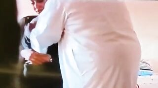 الراجل قد ابويا بيشتريني بفلوسه مقابل بروح معاه شقته وبيفتح كسي لاول مر سكس مصري ه ليا فض غشاء بكارتي وانا بصرخ من الخوف