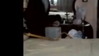 الدكتور الحيحان بيكشسف للمدام حامل وبيقولها فين ال بيوجعك وهي المتناك سكس مصري ه بتقوله انزل بسماعه الكشف لتحت ي دكتور
