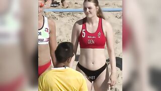 الراجل الخول عند صديقه بمراته نيك تبادل الزوجات الوليه بتنام مع صصديق جوز سكس مصري ها والتانيه نفس الكلام كلهم ع سرير واحد