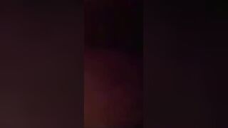 الشرموطه قالعه هدومها ملط وشغاله تتنطط علي زوبر الراجل ال معاه سكس مصري ا ومدخلاه في كسها كلهخ طالعه نازله عليه
