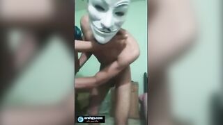 الشرموطه بالاندر والستيان وبترقص مع حبيبها ضمبني وهما حاضنين بعض اوي وبيفلقس طيز سكس مصري ها بعد كده وبيحسس زوبره علي طيزها وكسها