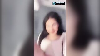 ابن عمي المتناك زانقني عالحيط عالسلم ووشه في وشي بيقولي بحبك وعنيه كلها نيك وبيح سكس مصري سس علي بزازي وبيقرب زوبره علي كسي بيحكه