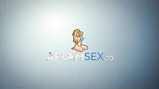 اللبوه لابسه القميص الشبكه سكس مصري , موقع سبعة ونص. , موقع سبعه ونص  وبتتمشا في الصاله حولين حبيبها وهو بيبص عليها وتغريه بجمالها علشان يقوم يعمل علاقه معاها