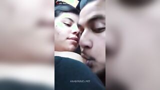 البنت الشرموطه قاعده علي حرف السريسر وفاتجه رجلها اوي بتلعب في سكس مصري  كسها وتبعبصه جامد بتلات صوابعها الكبار