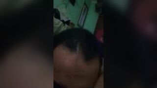 مراتي بتمص زوبري زي المجنونه وانا عالسرير وهي نيك مصري  جنبي بشدها من شعرها وتقولي براحه بيوجع مش كده وترضع في زوبري