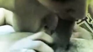 اللبوه قالعه ملط وقاعده عالارض ماسكه زوبر سكس مصري , موقع سبعة ونص. , موقع سبعه ونص  صديقها الابيض وشغاله تلعب فيه وتسخنه ثم تحطه في بوقها تمص فيه اوي وترضعه