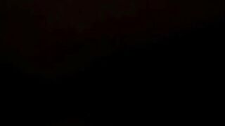المتناكه نايمه عالسرير عريانه وفاشخه رجلها وحبيبها فوق منها بينيك في 	 سكس مصري , موقع سبعة ونص. , موقع سبعه ونص كسها بيطلع وينزل عليها وهو ماسك في بزالزها قافش فيهم اوي