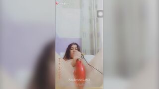 معلمه القهوه بتتجوز واحد قد ابنها وبيدخل عليها النهارده وهو عالسرير معاها  نيك مصري بيبوسها وبيرجعها لشبابها وبينيكها ولبنه الكتير بيفضيه في كسها ويريبحها