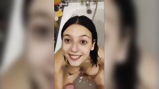 الشرموطه ماسكه الخياره الكبيره   سكس مصري , موقع سبعة ونص. , موقع سبعه ونص بتدخلها في كسها وتطلعها كل شويه ورا بعضه والمتناكه بتطلعها وتلحس لبن كسها منها