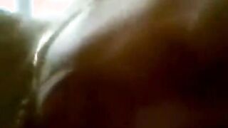 المتناكه نايمه علي صاحبتها من  سكس يمني, موقع سبعة ونص. , موقع سبعه ونص فوق وبتبوس في شفايفها وشعرها الاصفر الطويل مغطي وش صاحبتها وكسها بيحك في كس التانيه