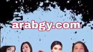 العنتيل الاسود واقف بزوبره العريض سكس مصري , موقع سبعة ونص. , موقع سبعه ونص  واللبوه عالسرير بتمصهوله هي ومفلقسه ولابسه الانجري الاسود وشغاله تدخله وتطلعه في بوقها