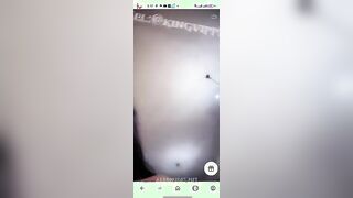 البنت الشرموطه ماسكه زوبر اخوها الديوث وشغاله تمصهوله اوي مقابل  سكس مصري يخبي عن والدته شرمطه اخته ومشيها الشمال