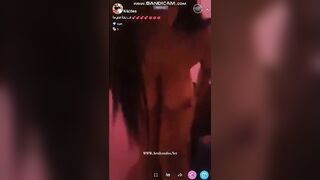 الشرموطه قاعده   سكس مصري , موقع سبعة ونص. , موقع سبعه ونص علي حرف السرير ومطلعه بزازها لبره وشغاله تلعب فيهم وسنداهم بيديها الاتنين وزناهم من كبرهم