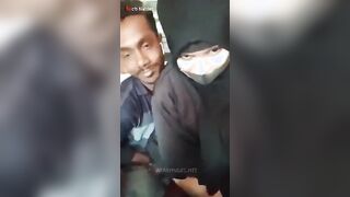 المراه الصينيه قاعده عالكرسي والراجل بيشيلها غصب  شرمها سكس , موقع سبعة ونص. , موقع سبعه ونص عنها وبيحطها علي رجله وشغال لعب في كسها هي ولابسه العبايه