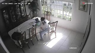 الطالبيه الشرموطه في البيت سكس مصري , موقع سبعة ونص. , موقع سبعه ونص  بتزاكر دروسها وهي قاعده عالكرسي بتلعب في كسها وحاطه ايدها تحت البنطلون وشغال هري فيه