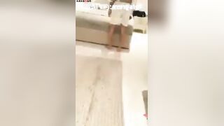 نيك المحارم الجبار بتشوف الولد الصضغير  نيك مصري زوبره بياكله علي امه وبيدخل عليها هي ونايمه بينيك فيكسها اوي وهي بتتكيف منه