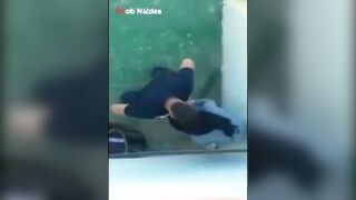 الخول في الملعب الكوره مطلع زوبره وبيخلي البنت تقعد عالارض تمصهوله  سكس مصري والراجل بيصور زوبره وهو في بوقها من فوق