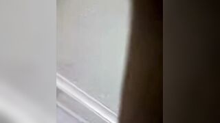 البنت المتناكه قافله النور وبتتناك من حبيبها وهما في جو رومانسي خالص وهيجانين  سكس مصري ومتكيفين سوا وبتسمع صوت الاهااات والاحح