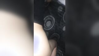 البنت الفاجره بتقابل حبيبها فوق السطوح في عشه الفراخ وهو بيبوسها بوس مشبك كتير اوي ومطلع صدرها لبره بيلعب ف سكس مصري يه وهي سايحه وهايجه معاه مش حاسه بحاحجه