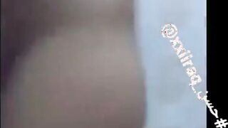 الفاجره واقفه عريانه بتلعب في كسها وتدعك فيه جامد زي المجنونه بيديها الاتنين وتسخن فيهخ اوي سكس مصري  وهو محمر اللون من كتر الهري واللعب فيه