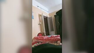 ابن خالتي الخول بيعزمني في بيتهم وبدخل اريح في اوضته وهو بيدخل عليا ينام معايا من غير مح سكس مصري د يحس وبيكتم بوقي بيديه علشان مطلعش ثوت